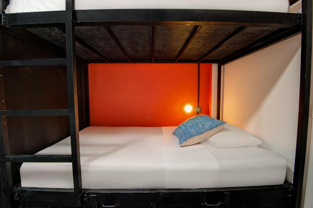 83144mad-monkey-hostel-phnom-penh-06.jpg