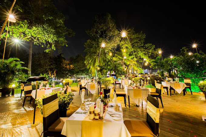 83484lynnaya-urban-river-resort-05.jpg