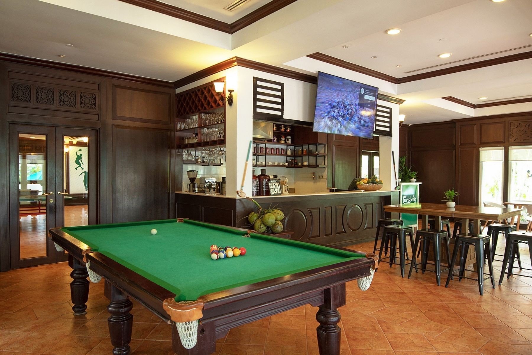 87676phnom-penh-sports-club-05.jpg