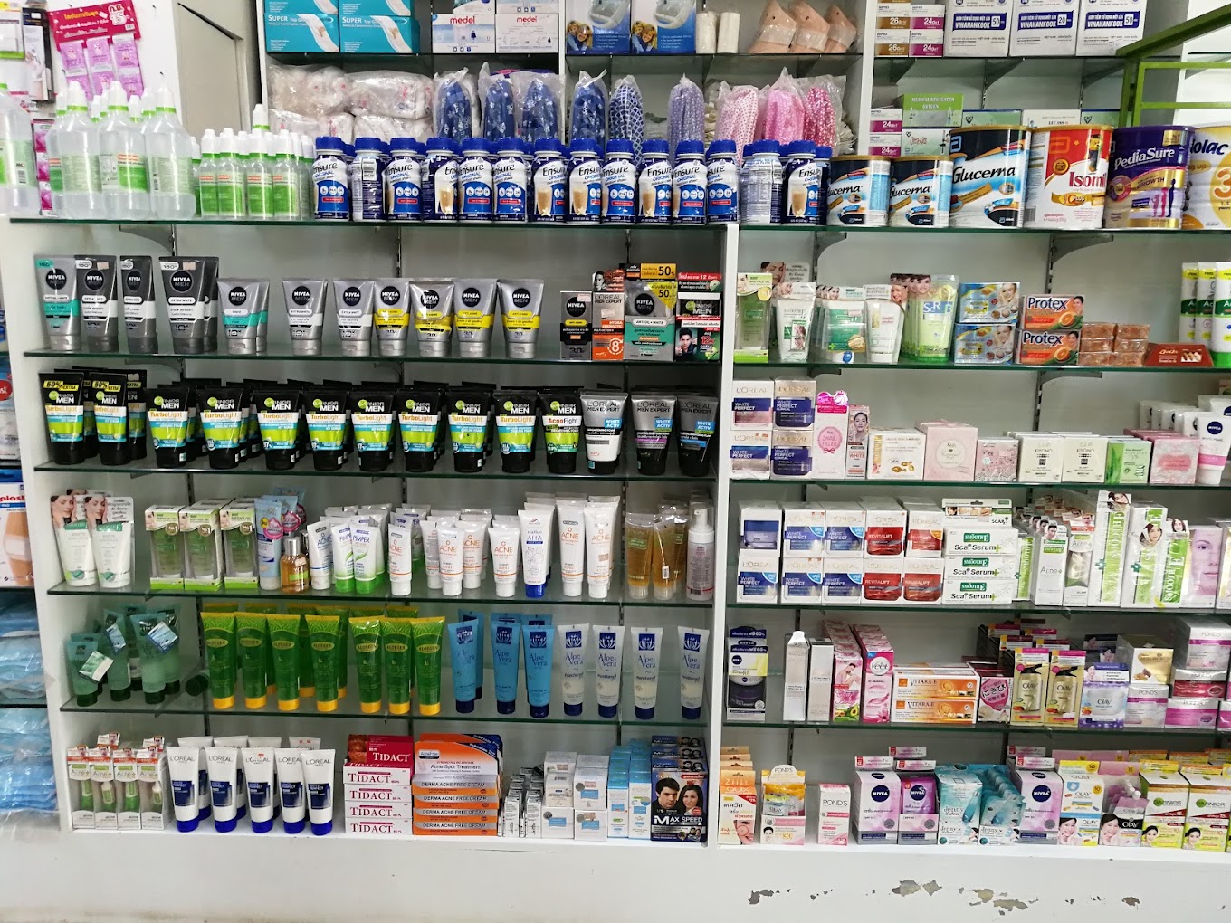 88998khemarak-angkor-pharmacy-02.jpg
