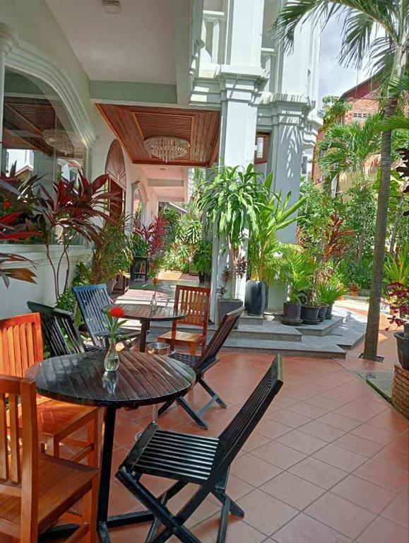 95250tan-sokchea-boutique-05.jpg