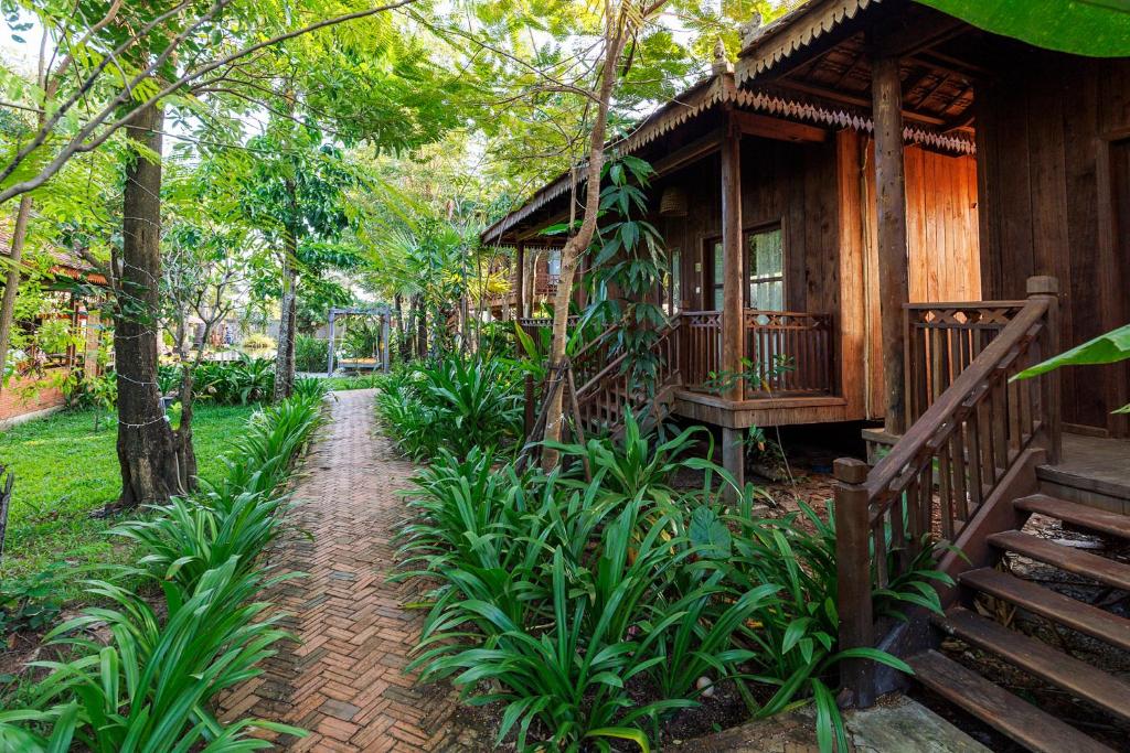 97696dontrei-villa-angkor-02.jpg