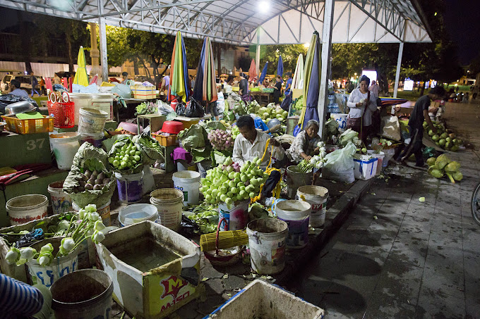 99580flower-market-riverside-03.jpg